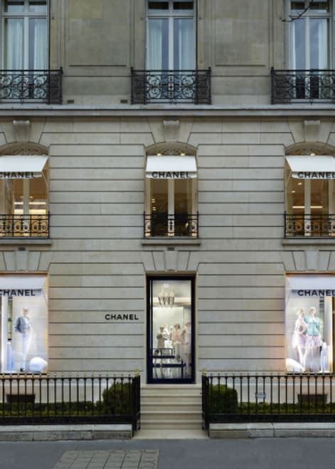 bureaux chanel paris|51 Montaigne – CHANEL Boutique.